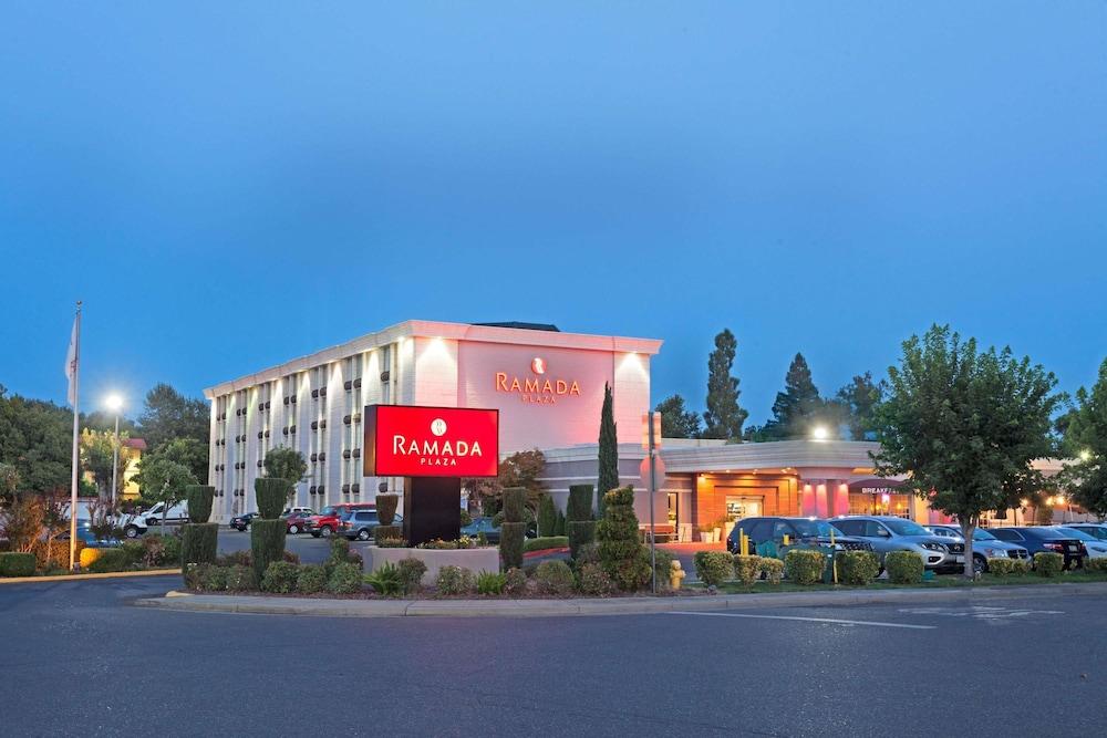 מלון Doubletree By Hilton Chico, Ca מראה חיצוני תמונה