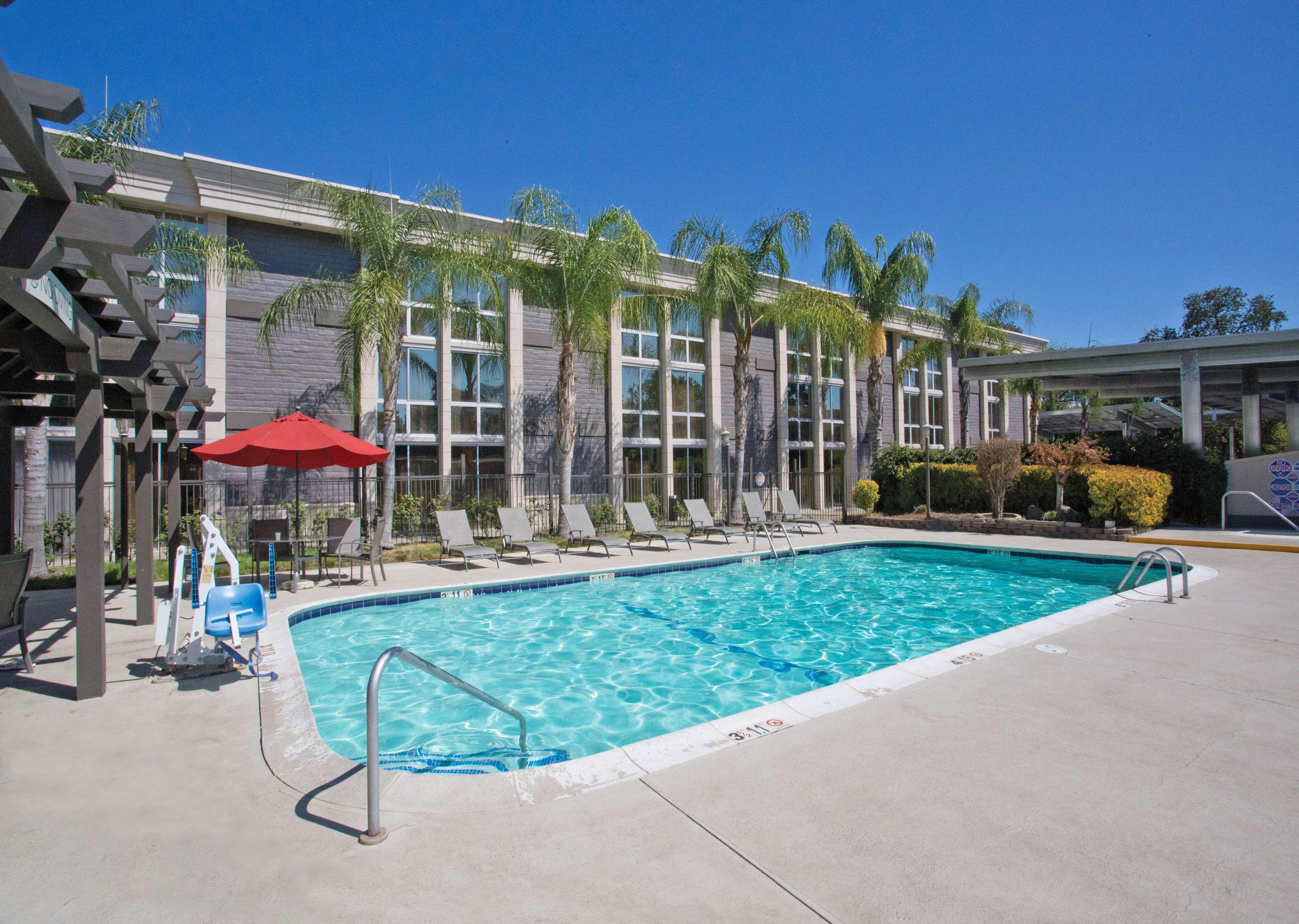 מלון Doubletree By Hilton Chico, Ca מראה חיצוני תמונה