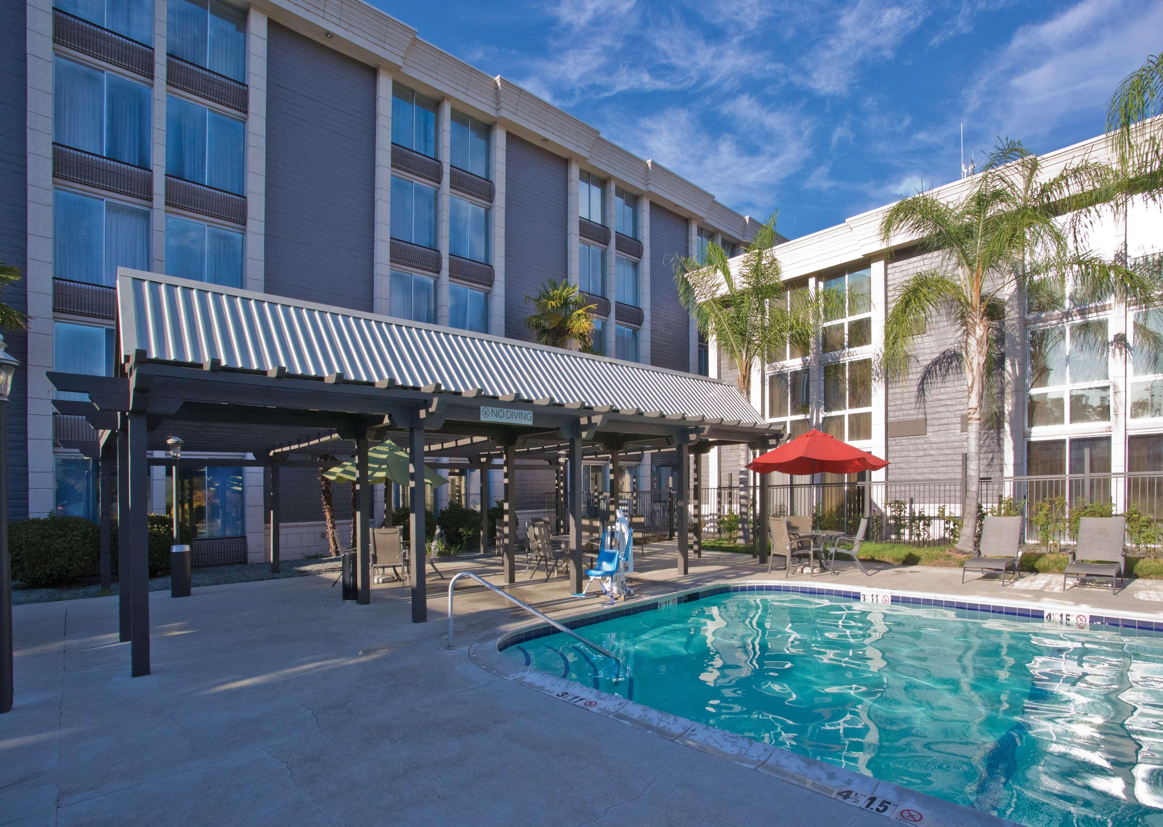 מלון Doubletree By Hilton Chico, Ca מראה חיצוני תמונה